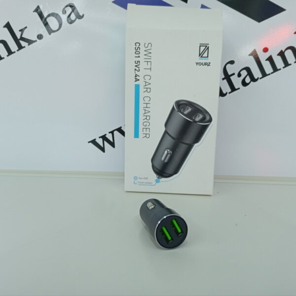 Auto punjač CS01 5V2.4A