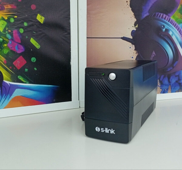S-link MIGHT UPS U60 600VA 360W