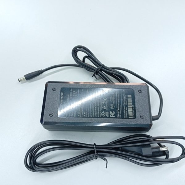 Adapter za trotinet 42V2A DC